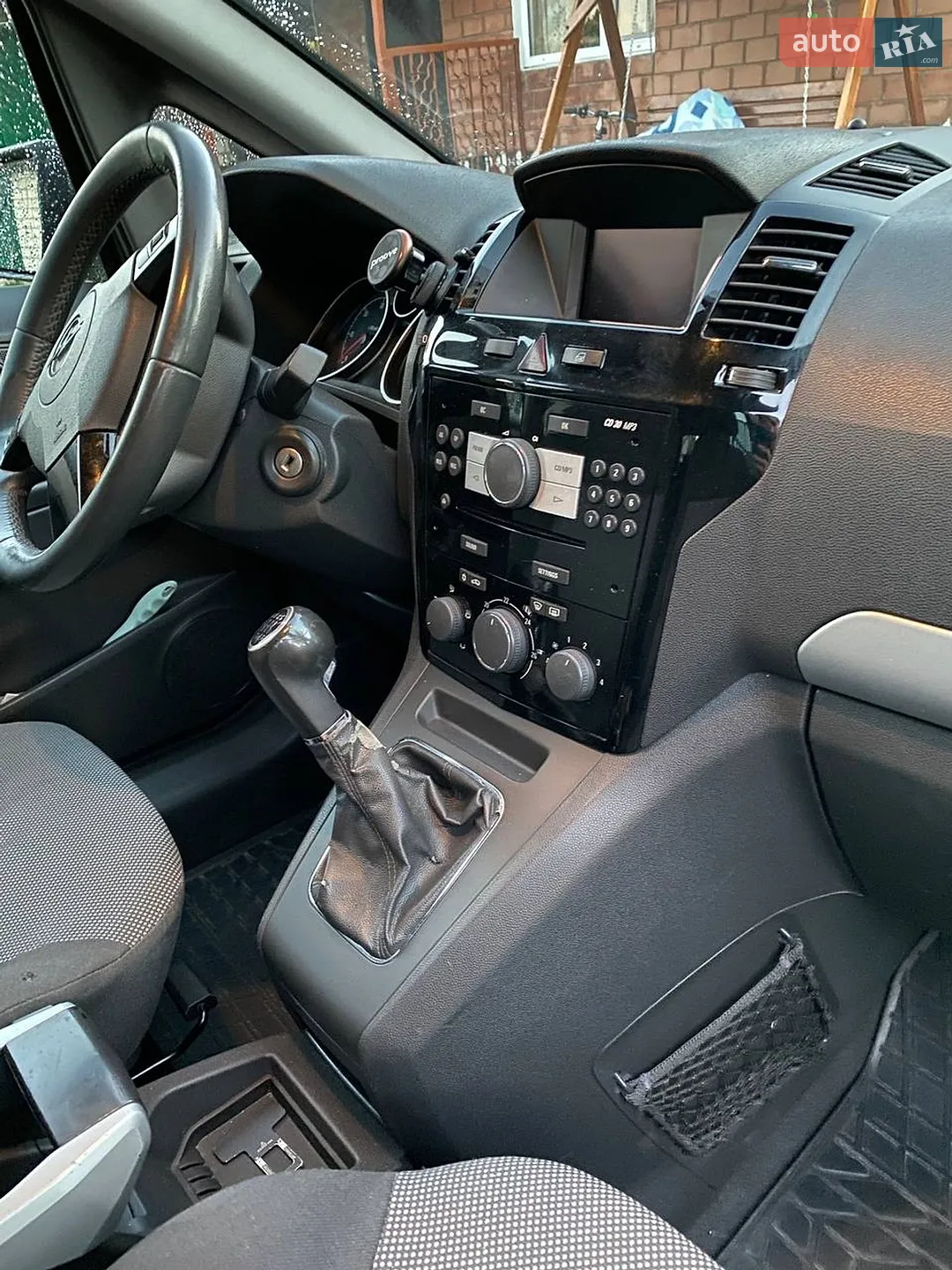 2010 Opel Zafira - мініатюра 2