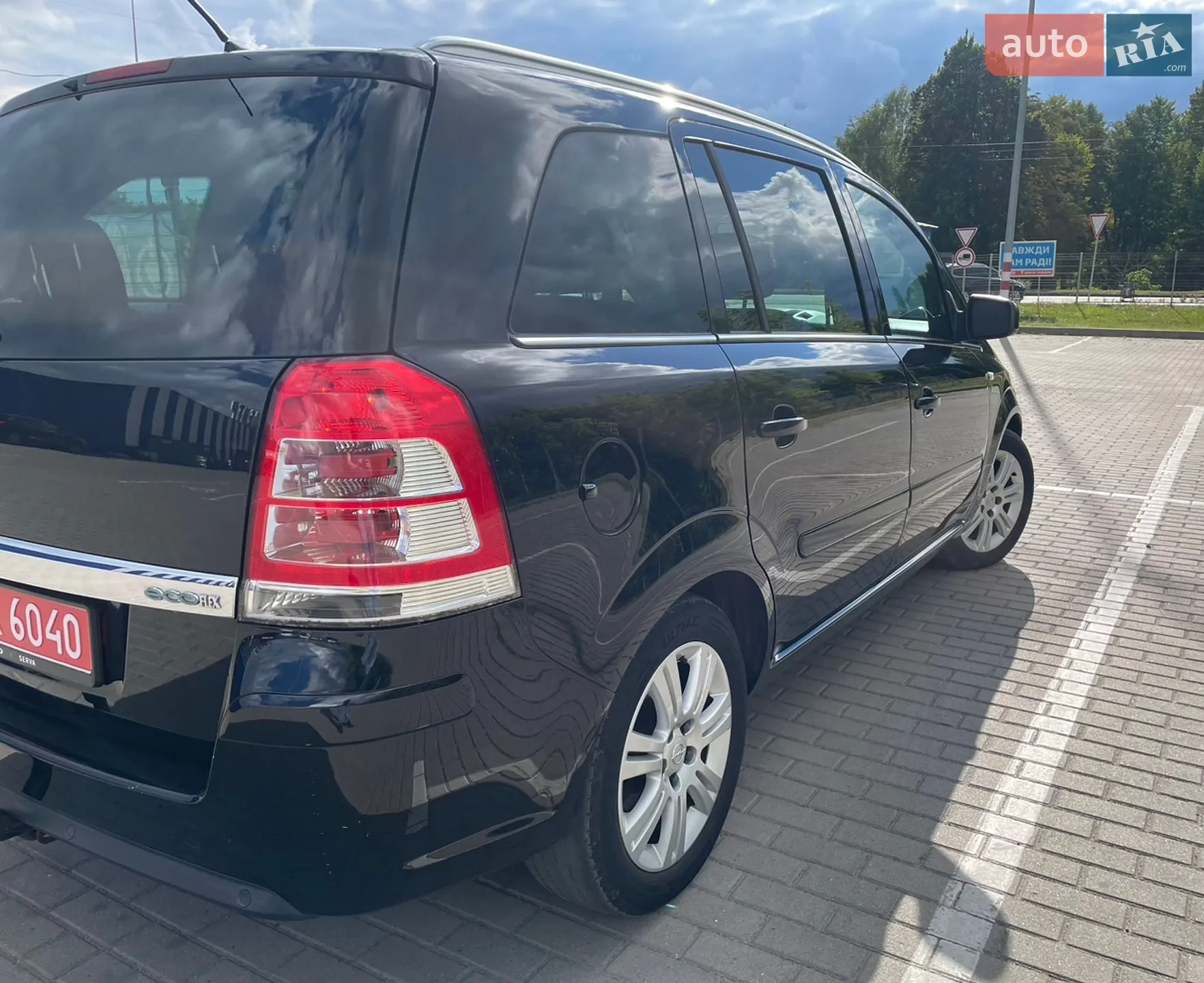 2010 Opel Zafira - мініатюра 13