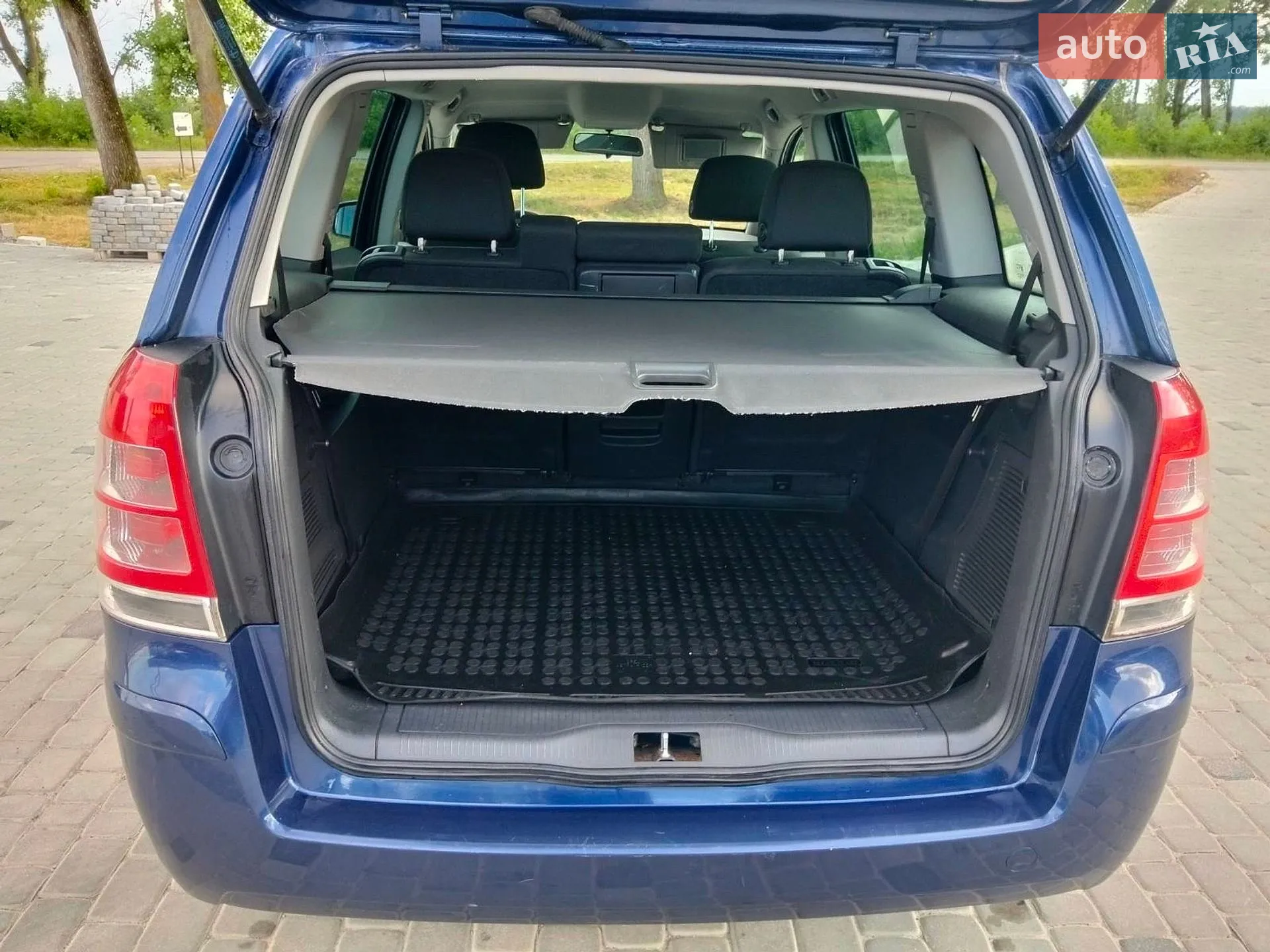 2010 Opel Zafira - мініатюра 27
