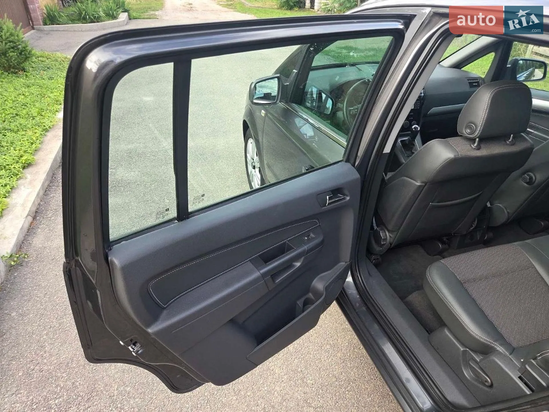 2010 Opel Zafira - мініатюра 19