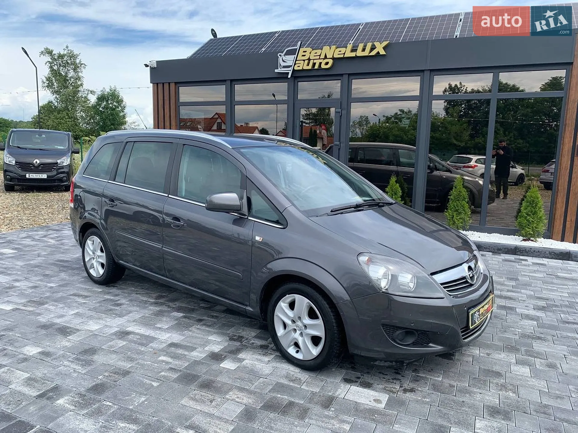 2011 Opel Zafira - фото 1