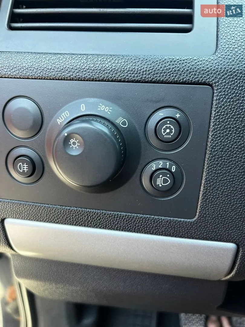 2010 Opel Zafira - мініатюра 24