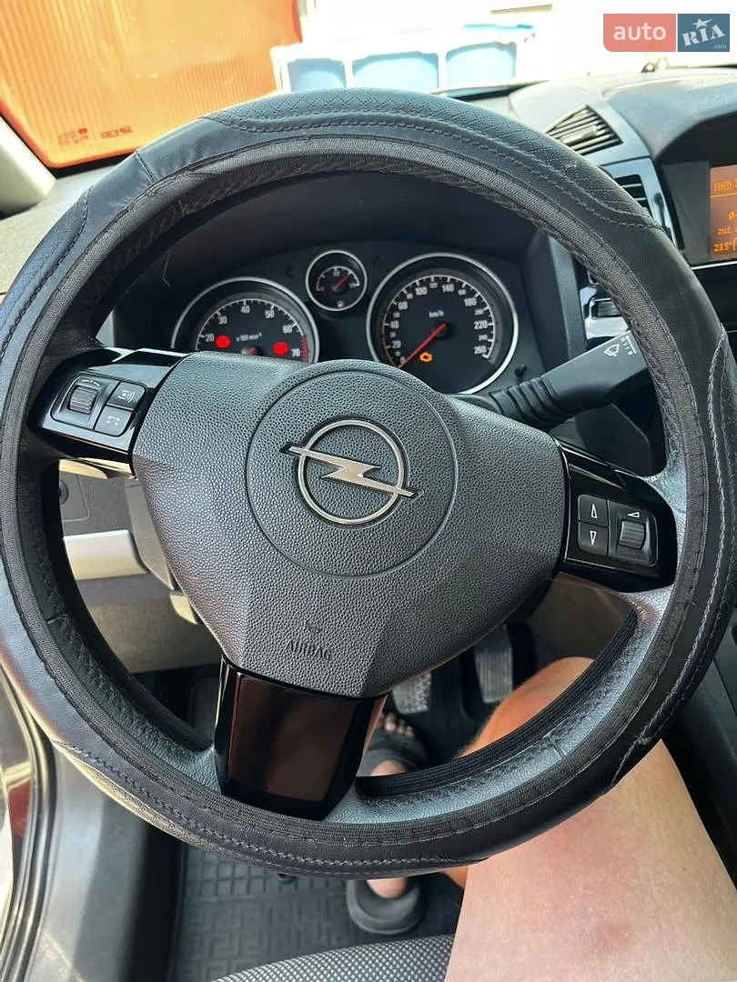 2010 Opel Zafira - мініатюра 29