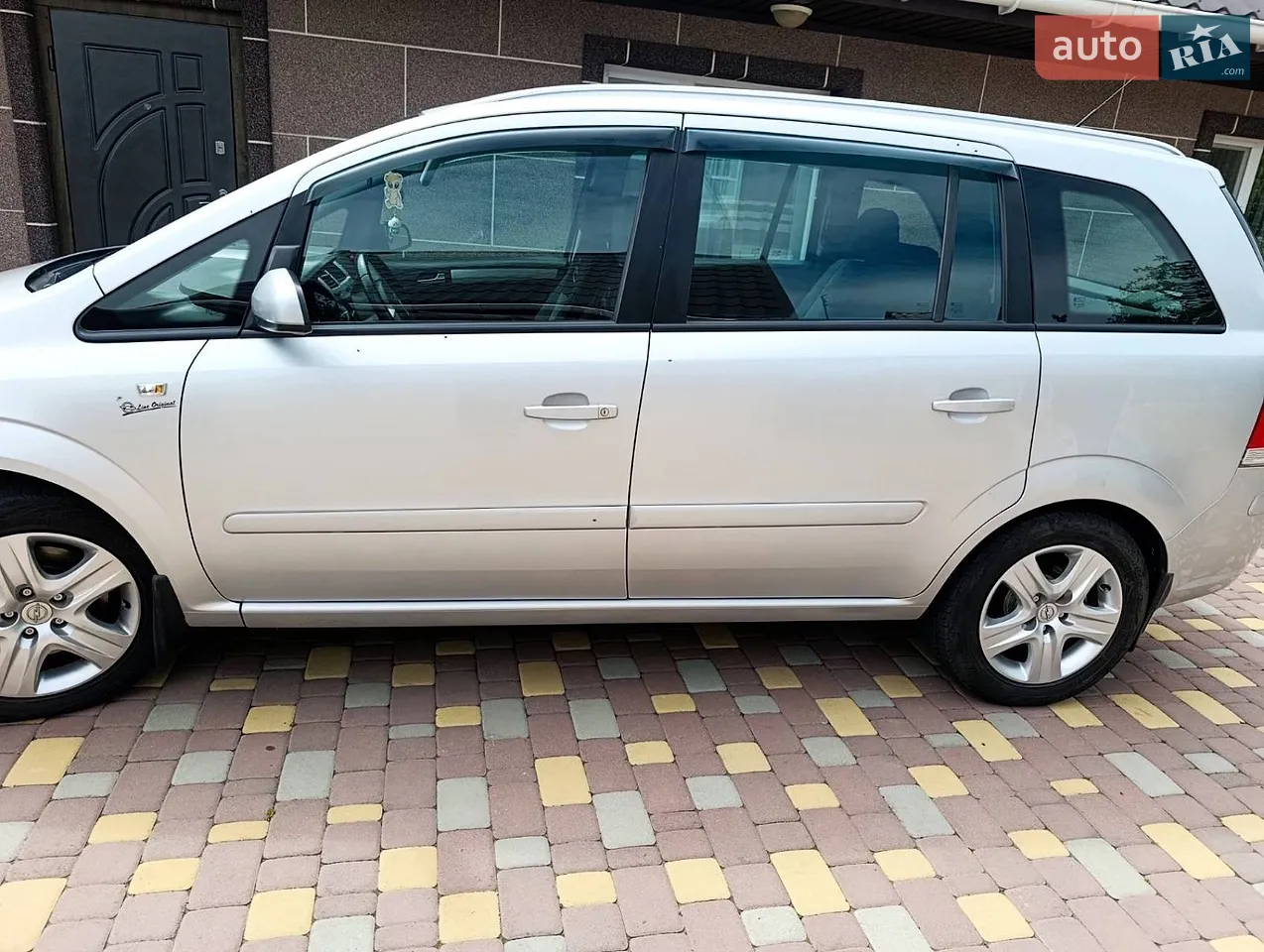 2010 Opel Zafira - мініатюра 17