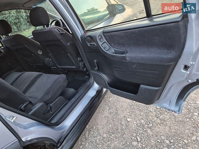 Минивэн Opel Zafira 2002 в Черновцах