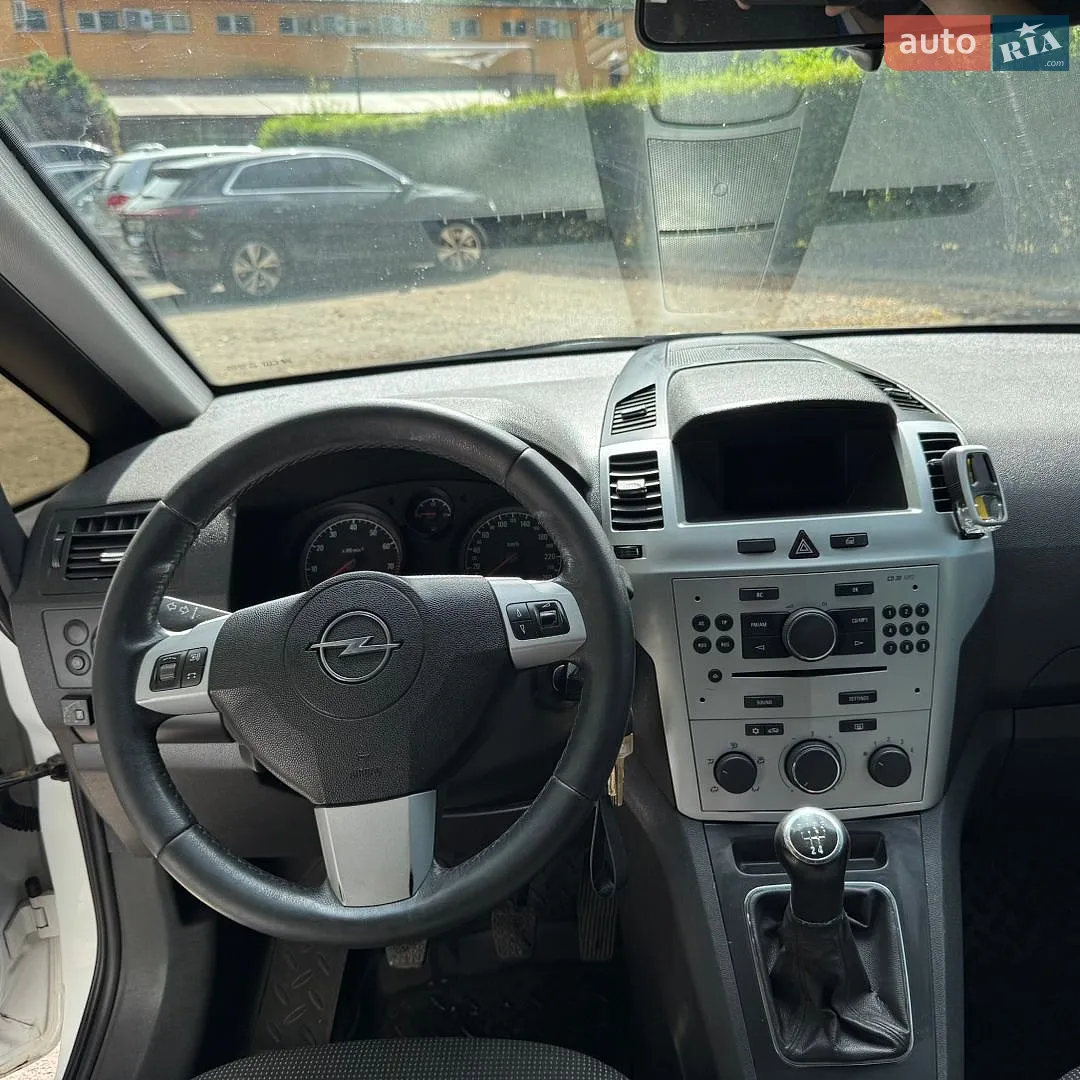 2010 Opel Zafira - мініатюра 13