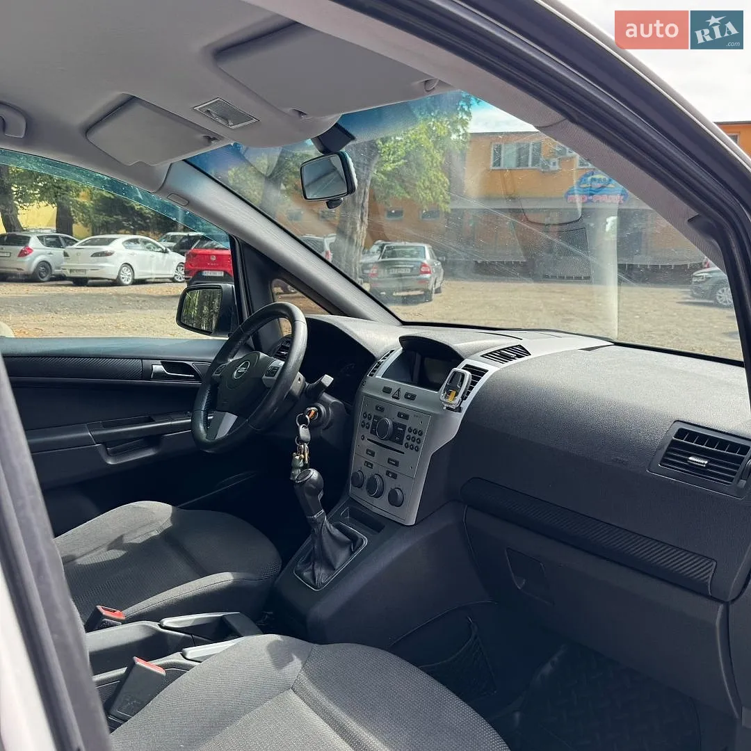 2010 Opel Zafira - мініатюра 16