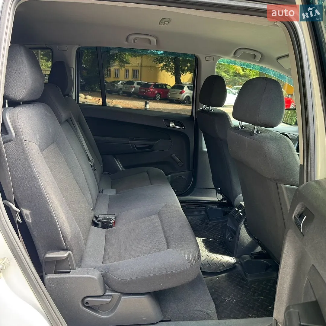 2010 Opel Zafira - мініатюра 18