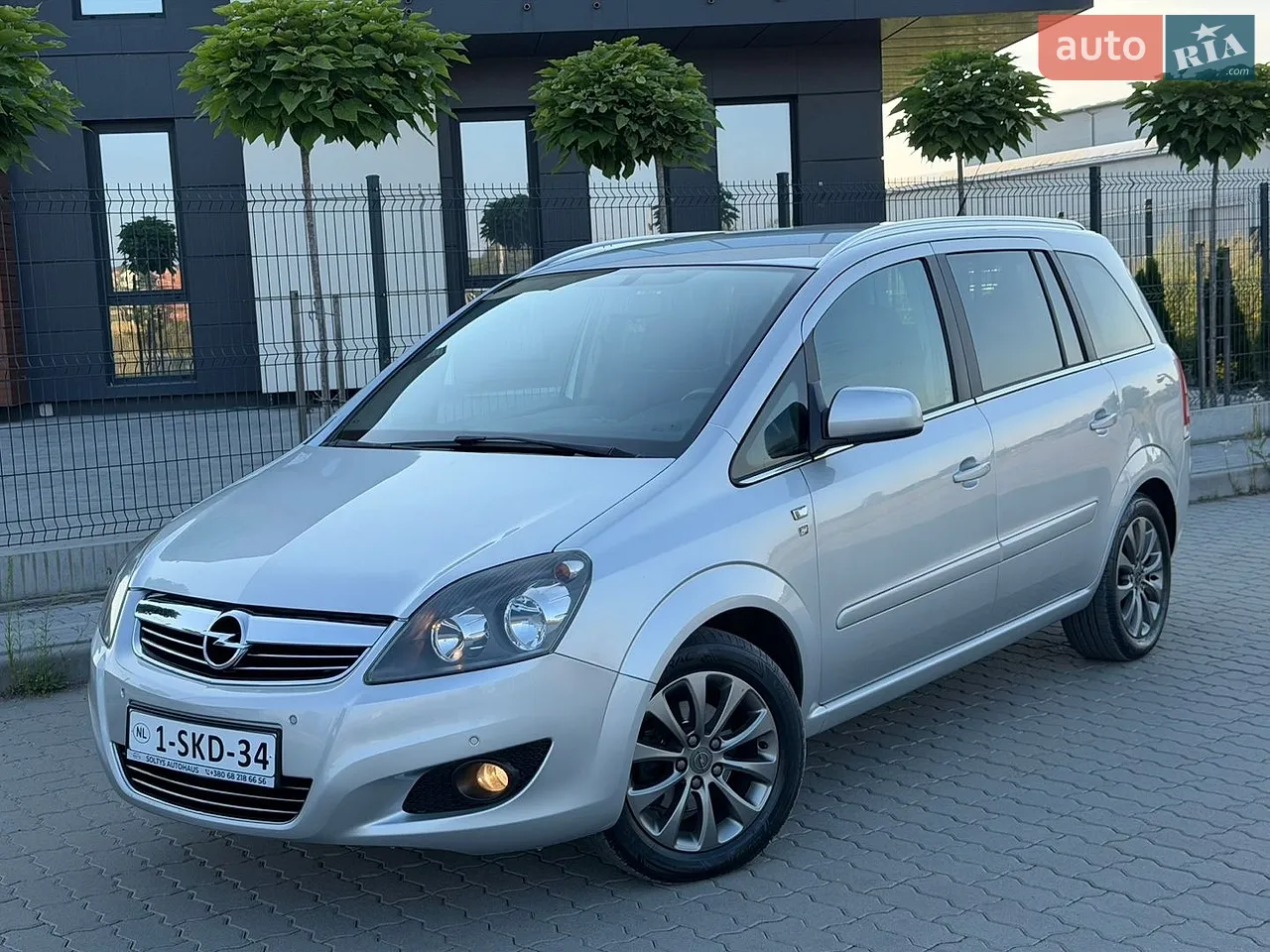 2010 Opel Zafira - мініатюра 72