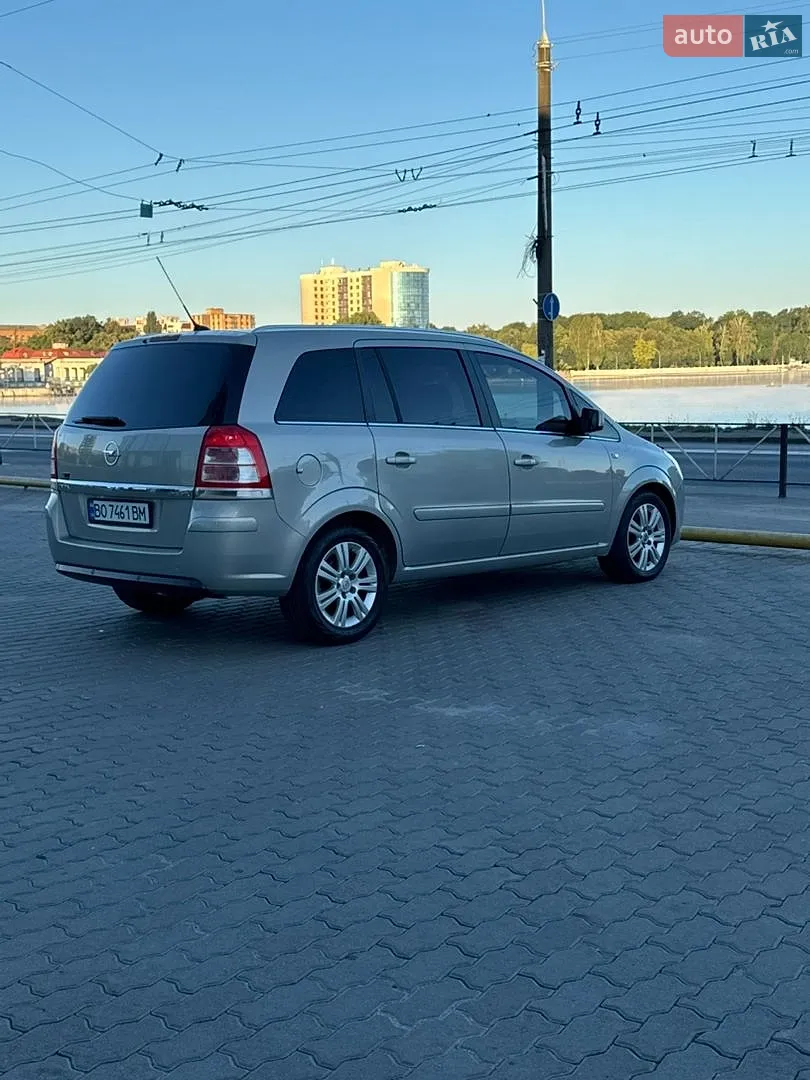 2010 Opel Zafira - мініатюра 13