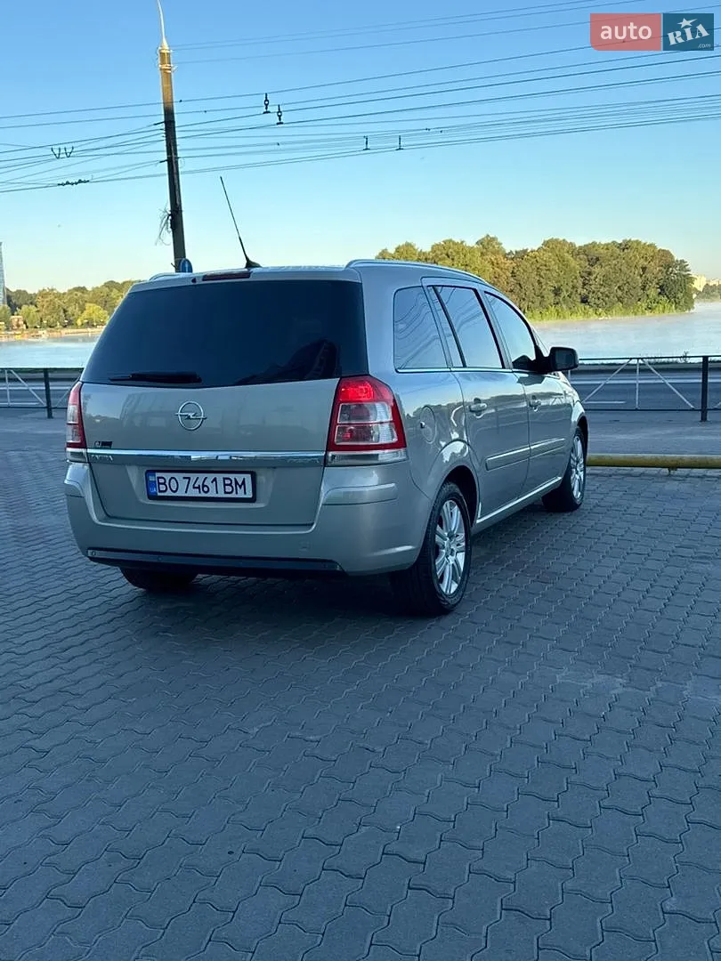2010 Opel Zafira - мініатюра 19