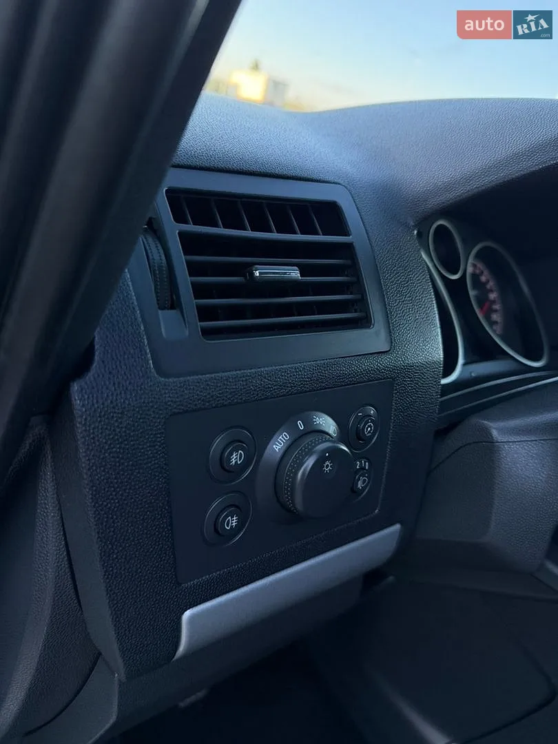 2010 Opel Zafira - мініатюра 62