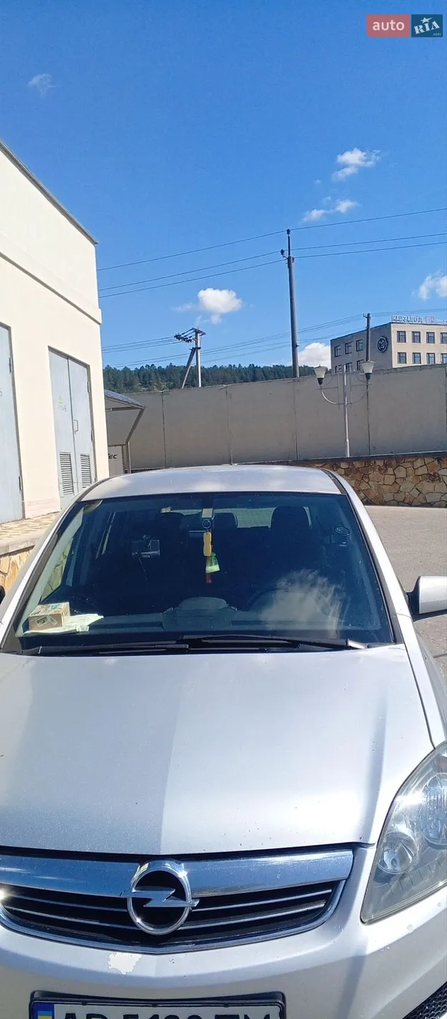 2010 Opel Zafira - мініатюра 2