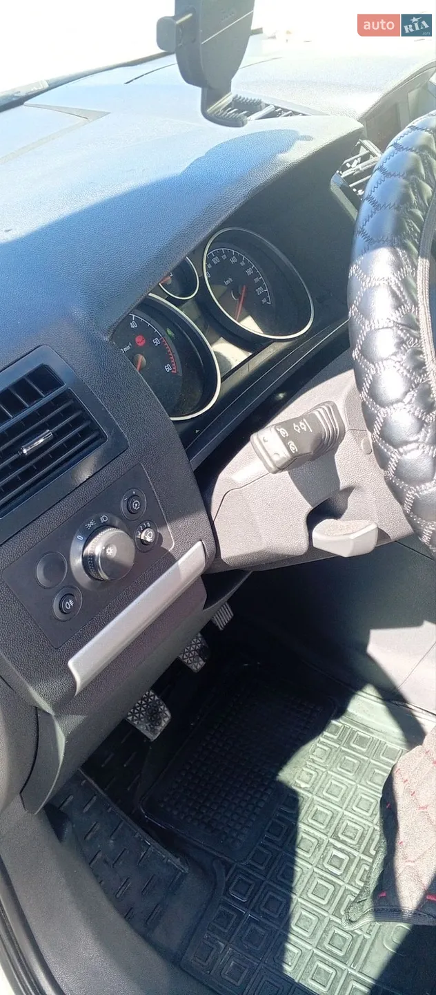 2010 Opel Zafira - мініатюра 8