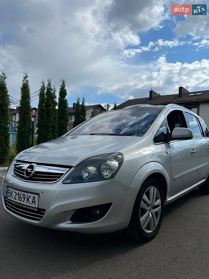2010 Opel Zafira - мініатюра 21