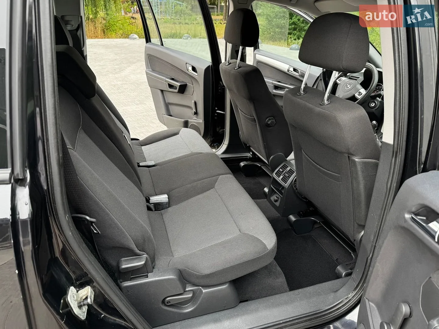 2010 Opel Zafira - мініатюра 68