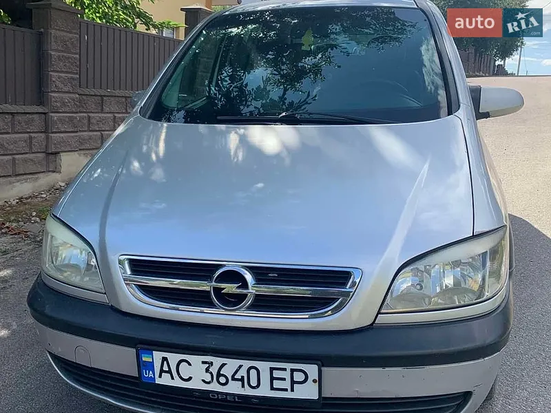Opel Zafira 2004