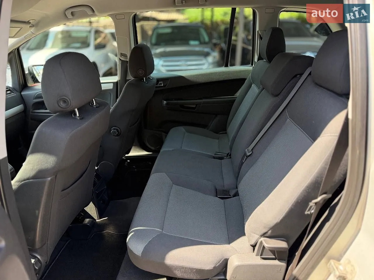 2010 Opel Zafira - мініатюра 13
