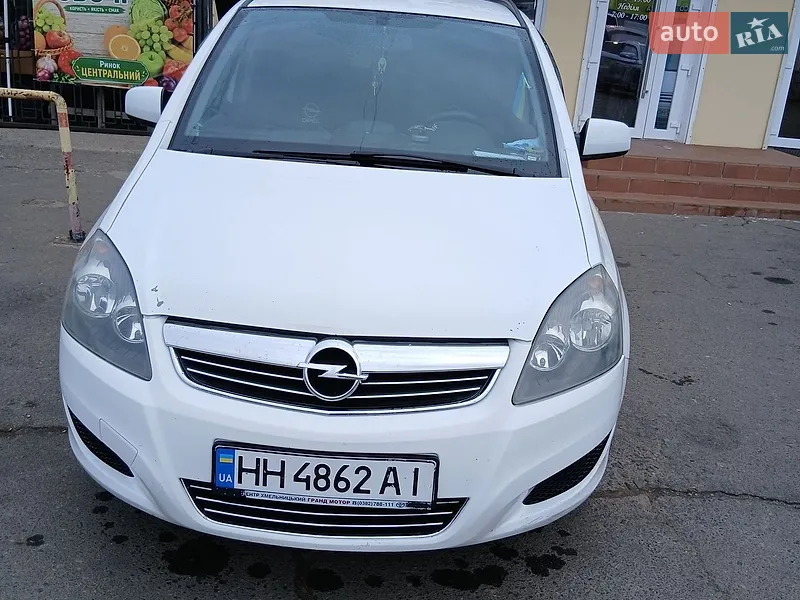 Opel Zafira 2011