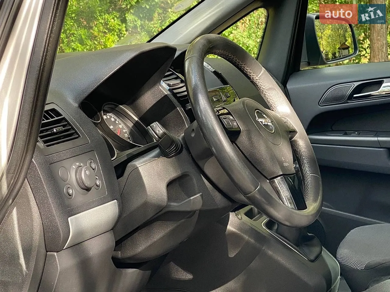 2010 Opel Zafira - мініатюра 46