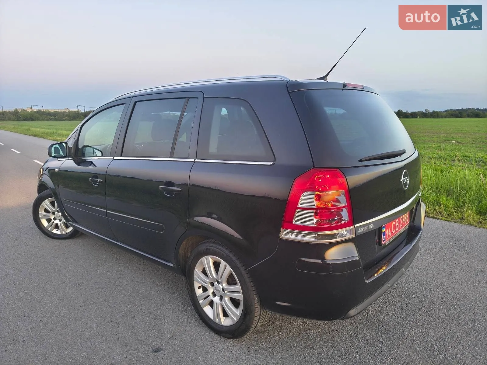 2010 Opel Zafira - мініатюра 7