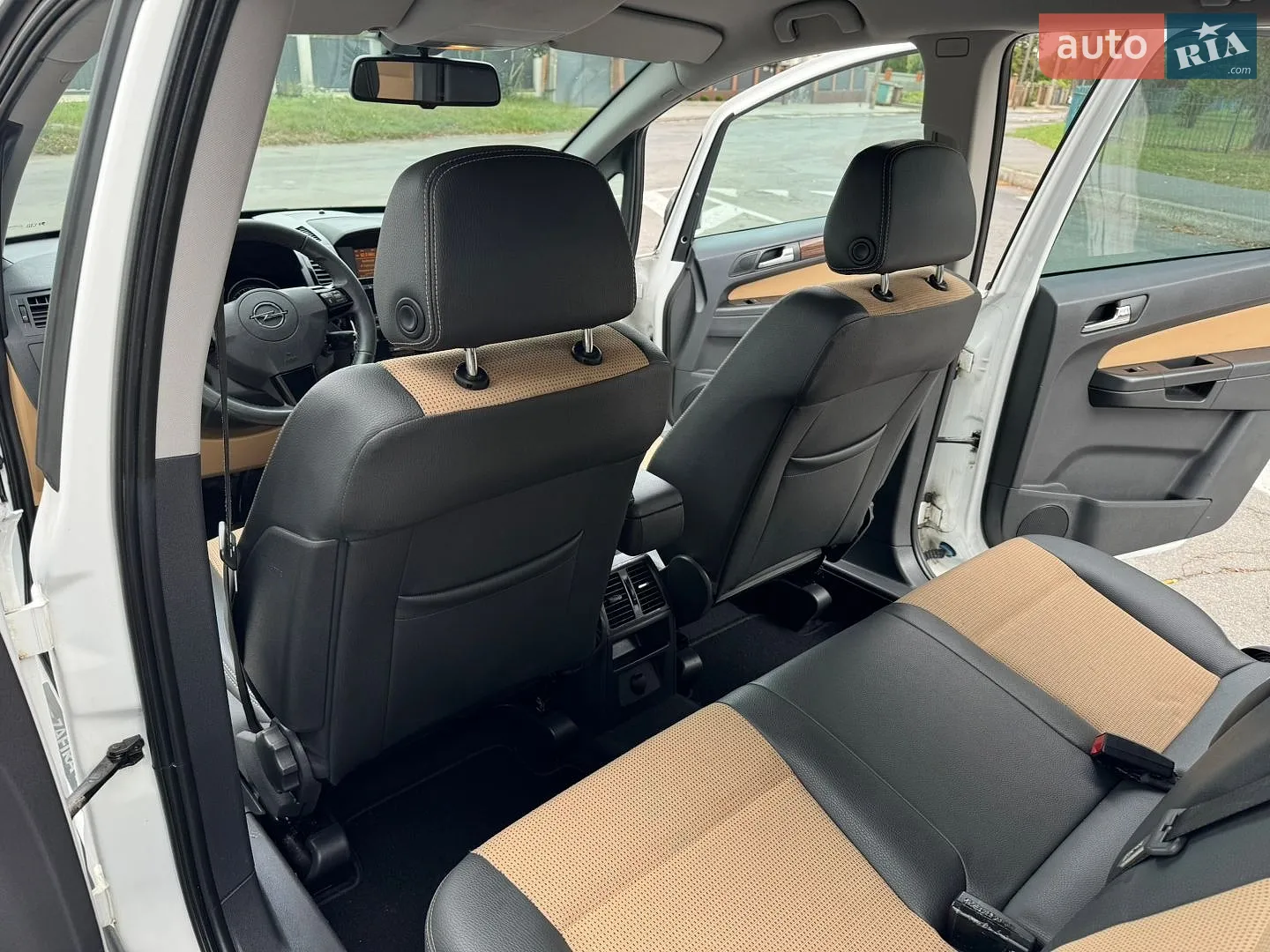 2010 Opel Zafira - мініатюра 41