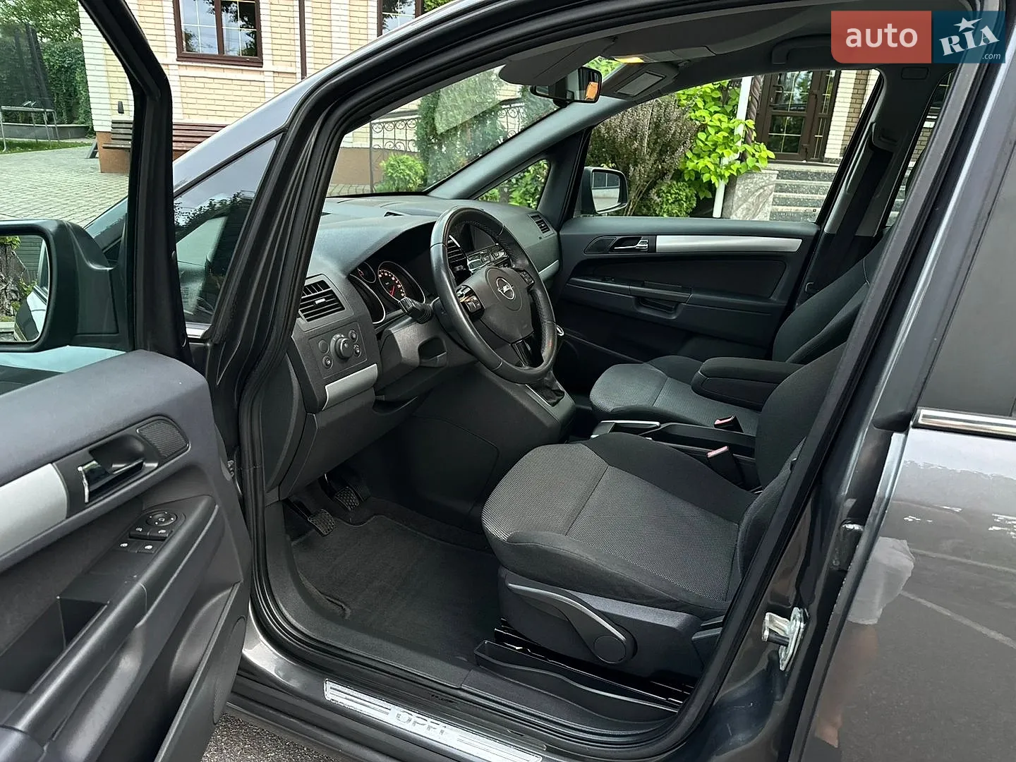 2010 Opel Zafira - мініатюра 43