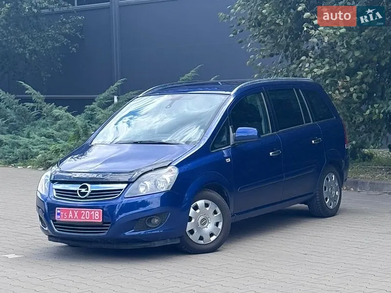 Opel Zafira 2011