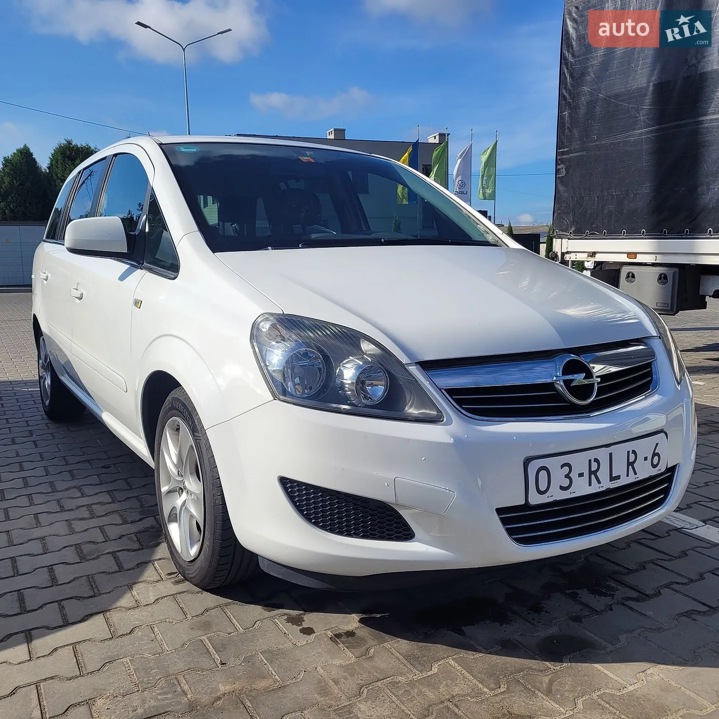 2011 Opel Zafira - фото 1