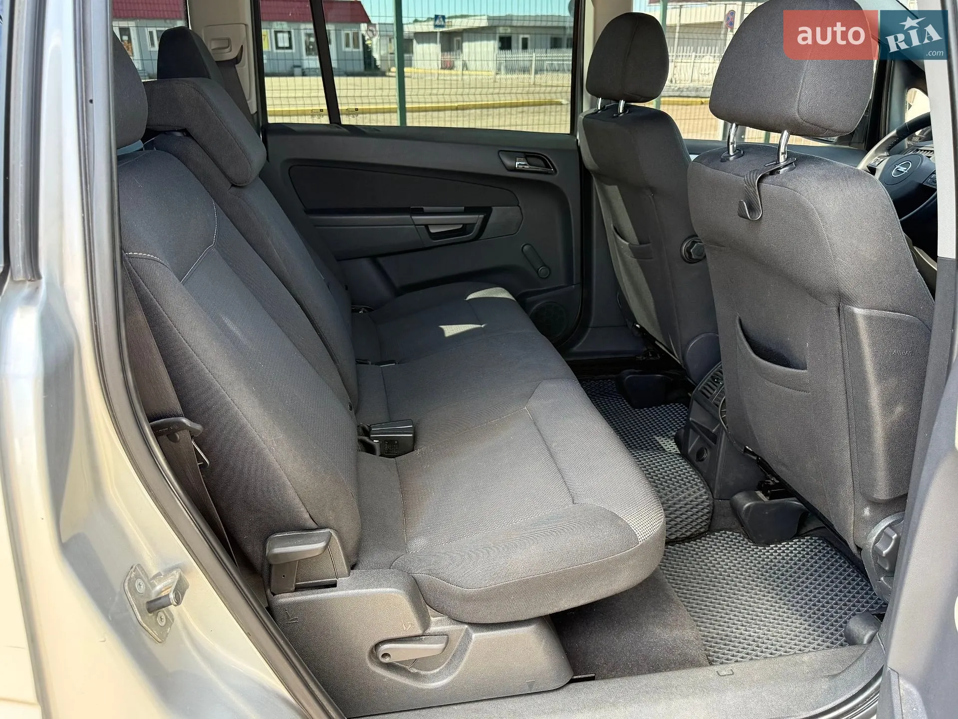 2011 Opel Zafira - мініатюра 19