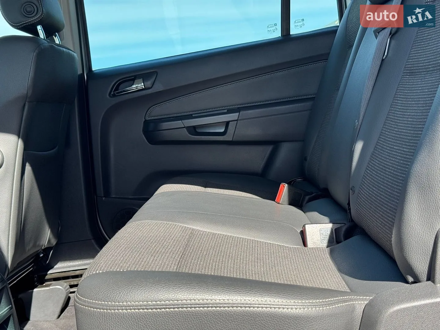 2011 Opel Zafira - мініатюра 56