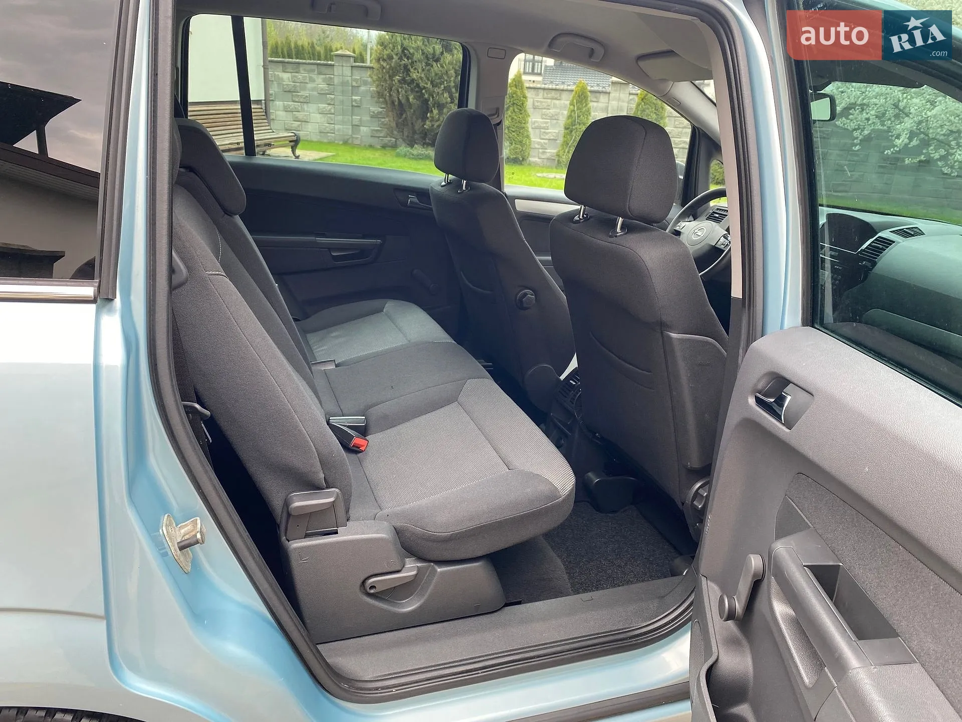 2010 Opel Zafira - мініатюра 18