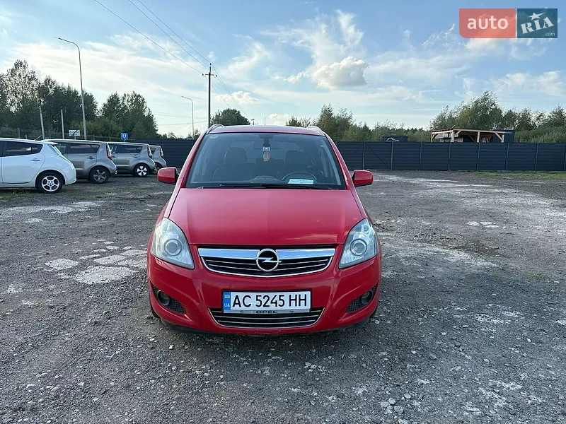 Opel Zafira 2011