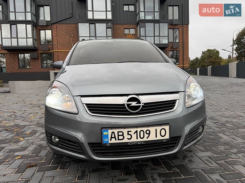 Минивэн Opel Zafira 2007 в Виннице