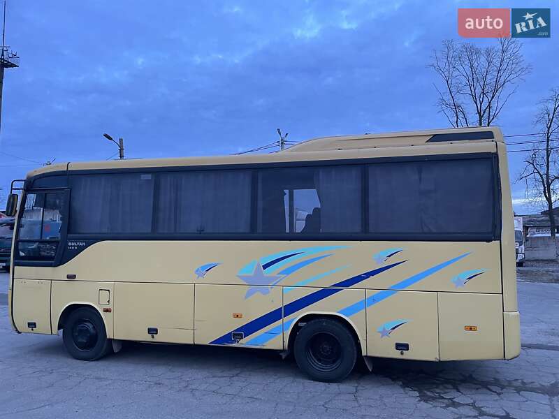Приміський автобус Otokar Sultan 2004 в Полтаві