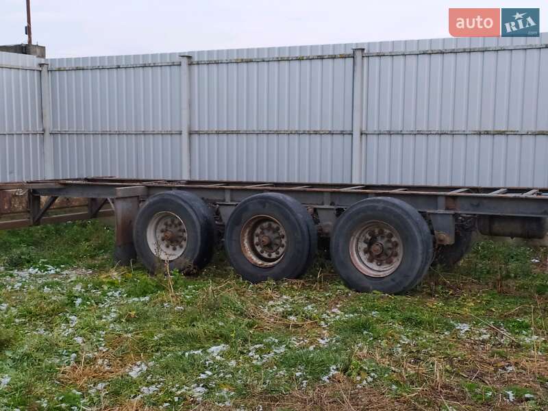 Шасси полуприцеп Pacton 3139 1990 в Луцке