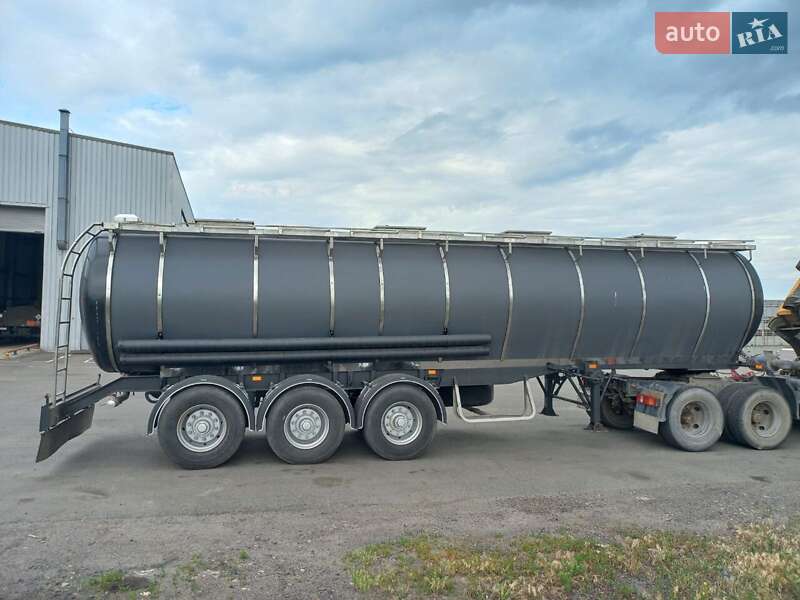 Цистерна напівпричіп Pacton 3139 1990 в Дніпрі