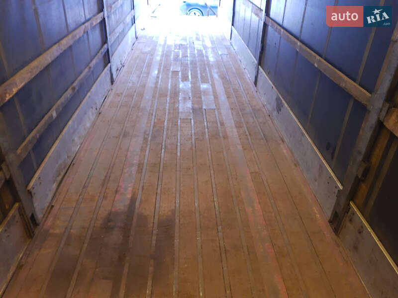 Тентованный борт (штора) - полуприцеп Pacton T3001 2003 в Броварах