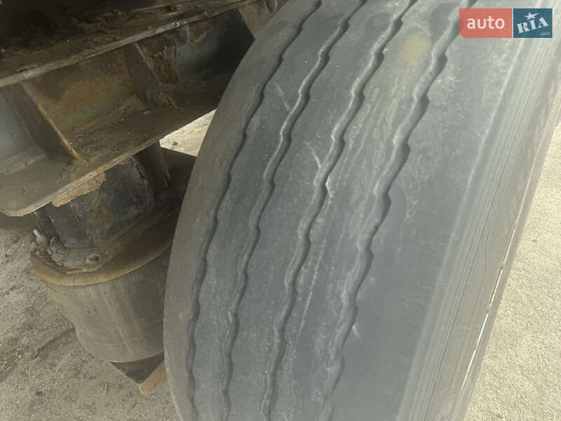 Бортовой полуприцеп Pacton TTD 454 2002 в Хмельницком