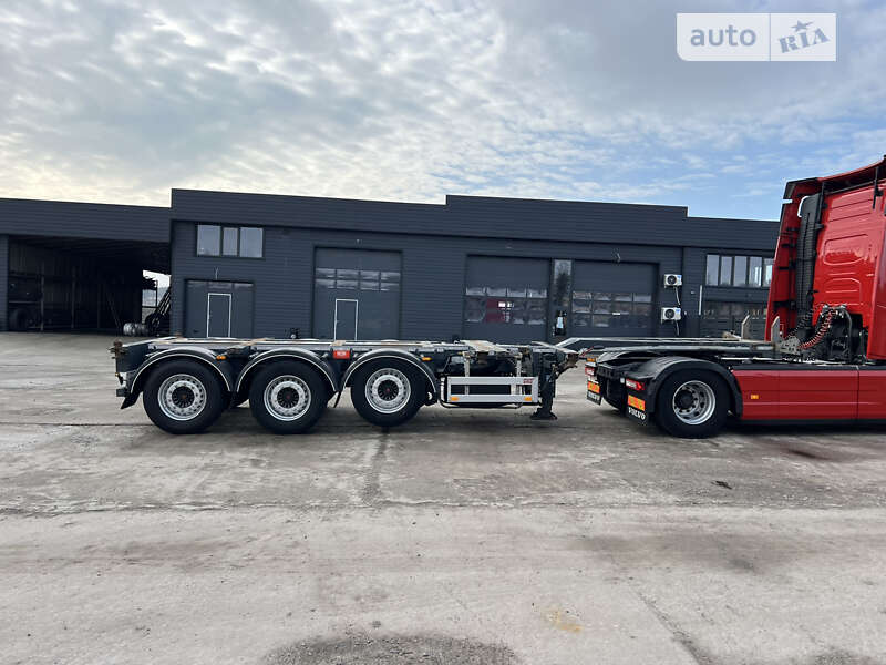 Контейнеровоз напівпричіп Pacton TXC 2016 в Вараші фото 7 Контейнеровоз напівпричіп Pacton TXC 2016 в Вараші