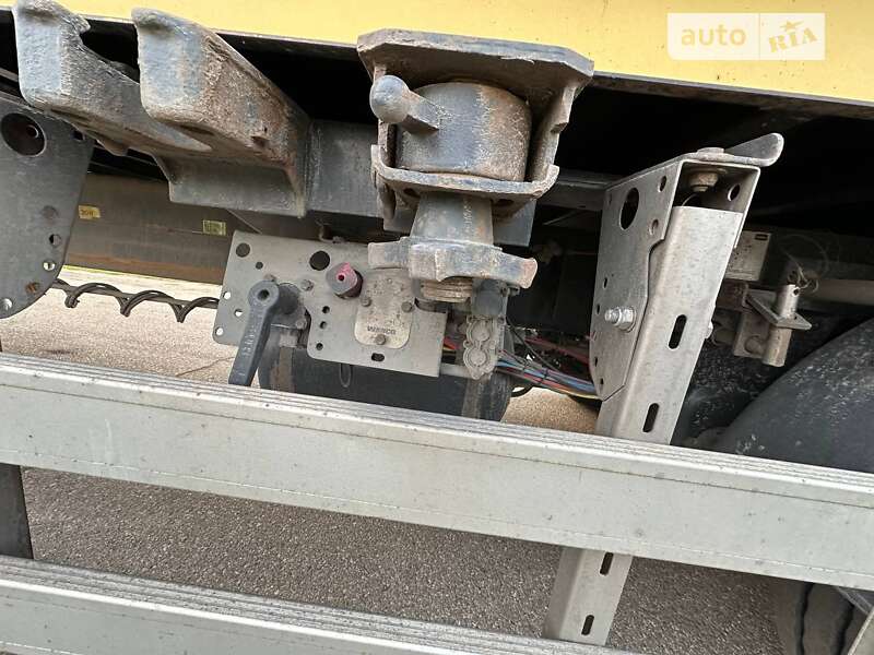 Контейнеровоз напівпричіп Pacton TXC 2008 в Вінниці