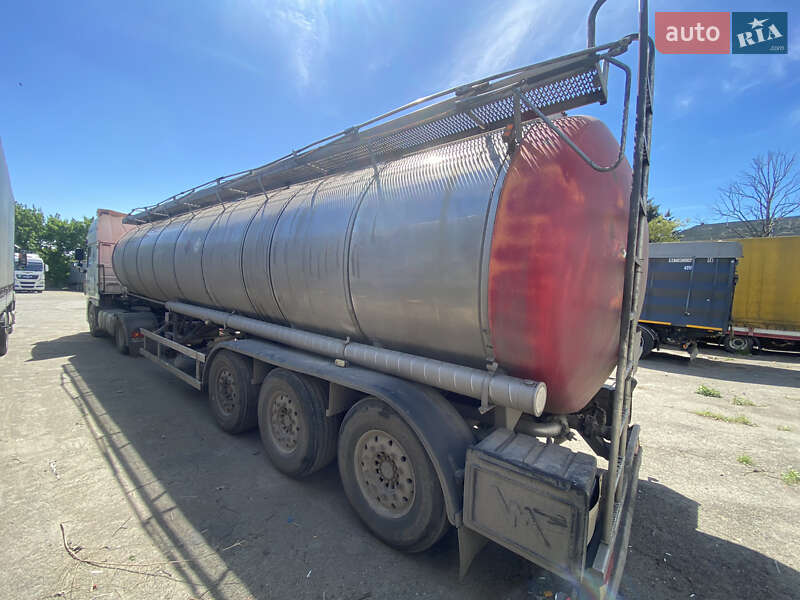 Цистерна напівпричіп Pacton TXD 2003 в Дніпрі