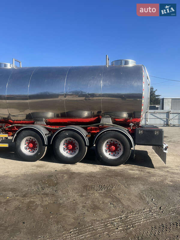 Цистерна напівпричіп Pacton TXZ 339 1994 в Городку фото 3 Цистерна напівпричіп Pacton TXZ 339 1994 в Городку