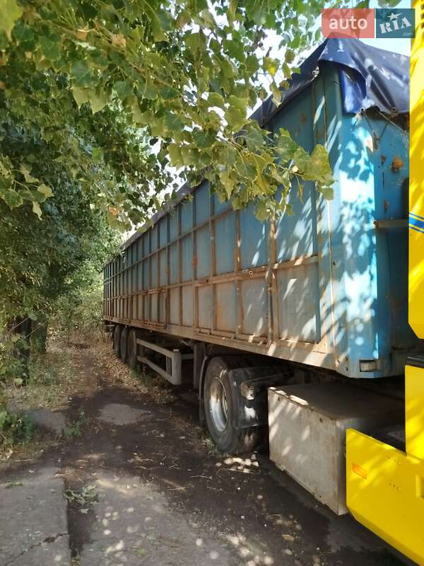 Зерновоз - напівпричіп Panav NV 35 1999 в Кривому Розі