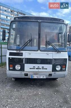 Міський автобус ПАЗ 32051 2004 в Кам'янському