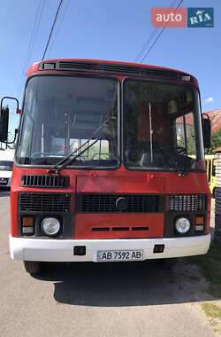 Городской автобус ПАЗ 32051 2003 в Калиновке
