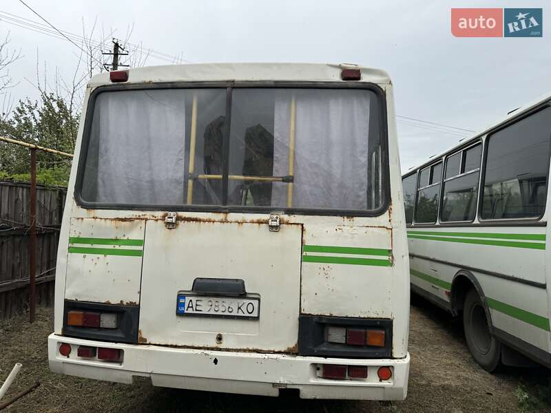 Пригородный автобус ПАЗ 32051 2006 в Кривом Роге