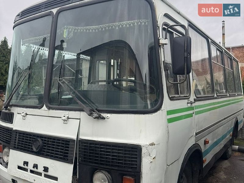 Приміський автобус ПАЗ 32051 2003 в Дубні