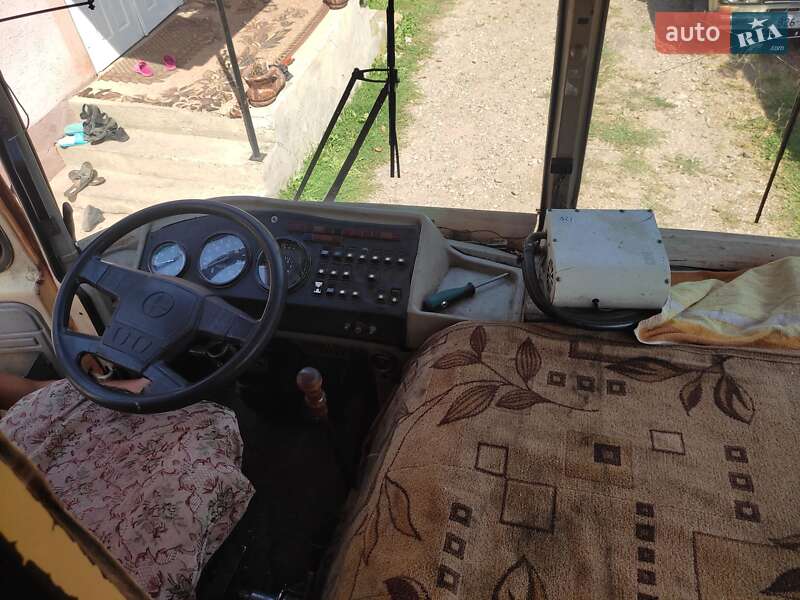 Приміський автобус ПАЗ 32053 2007 в Чернівцях