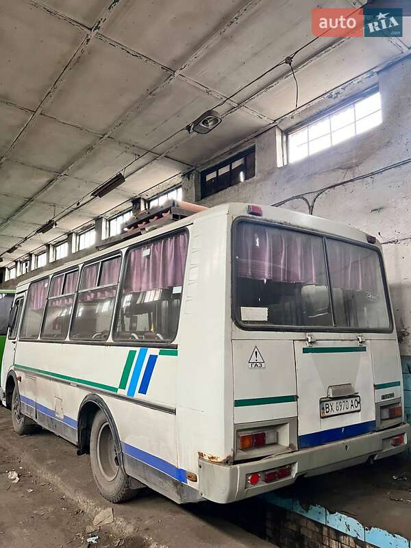 Городской автобус ПАЗ 32053 2007 в Староконстантинове